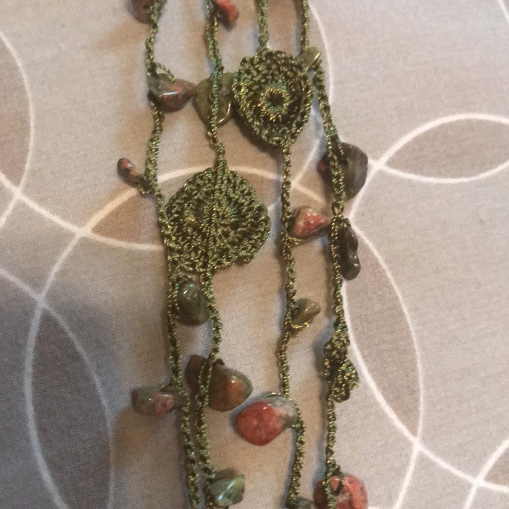🌹NWT Artisan made crochet and unakite necklace